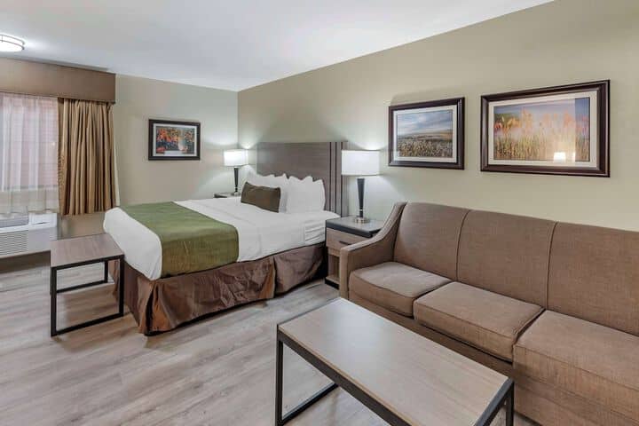 Room 5 of 25